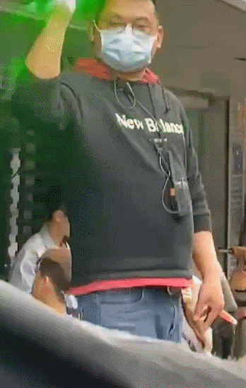 拍摄者手机损坏索要赔偿