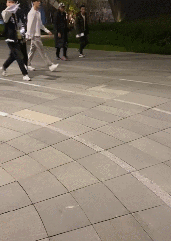 拍摄者手机损坏索要赔偿