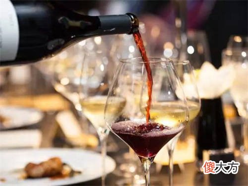 葡萄酒瓶没有开瓶器怎么开 怎么开葡萄酒瓶