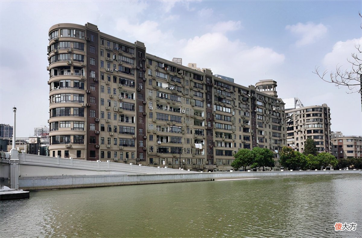 老地方·老故事 | 过河看影戏——光影中的礼查饭店和河滨大楼