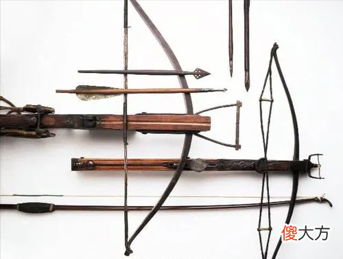 【爱历史】我国北方是不产竹子的，当初以骑射为主的匈奴以及其他北方少数民族是拿什么做弓箭的？