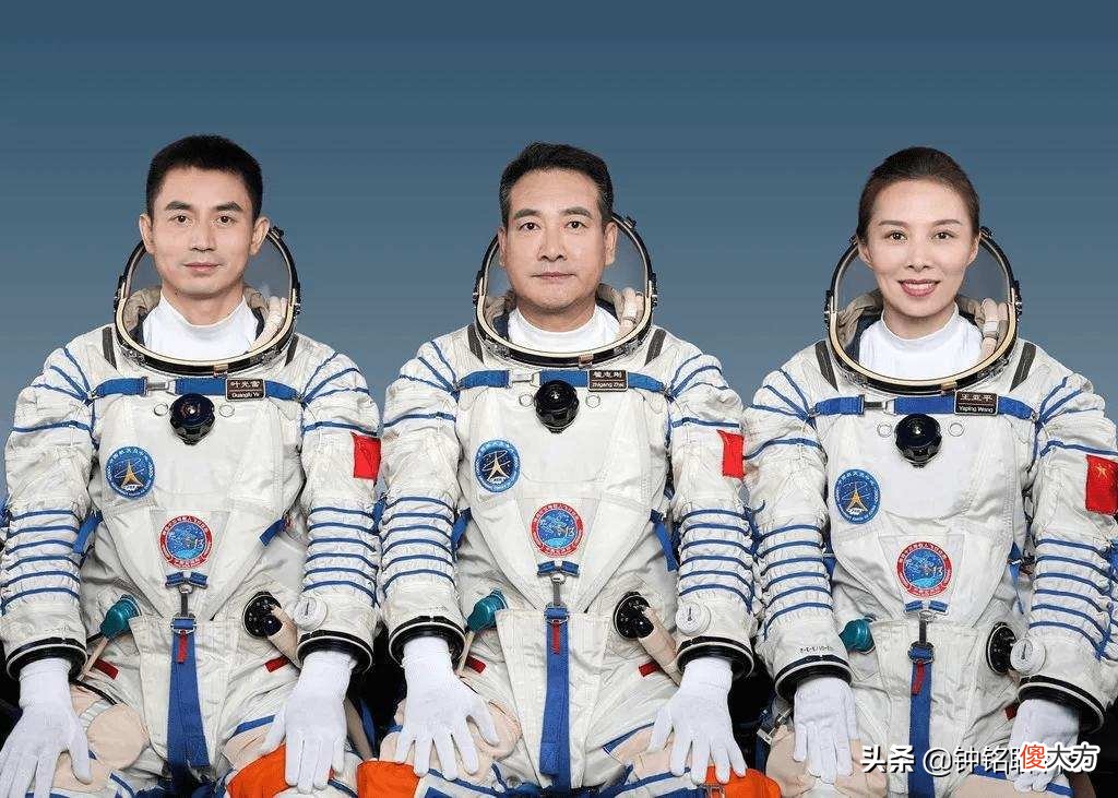 6个月不洗澡不洗衣服 六个月不洗澡