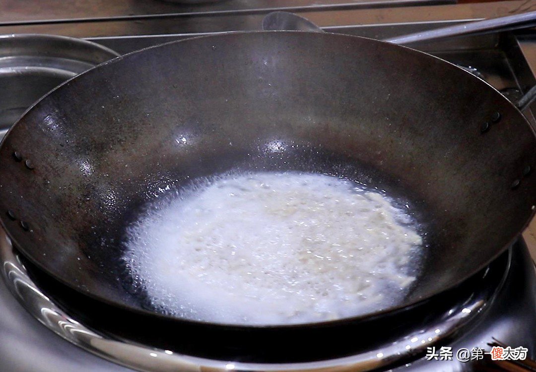 鸡胸肉别再水煮了 鸡胸肉别再水煮了,这样做好吃到舔盘子!