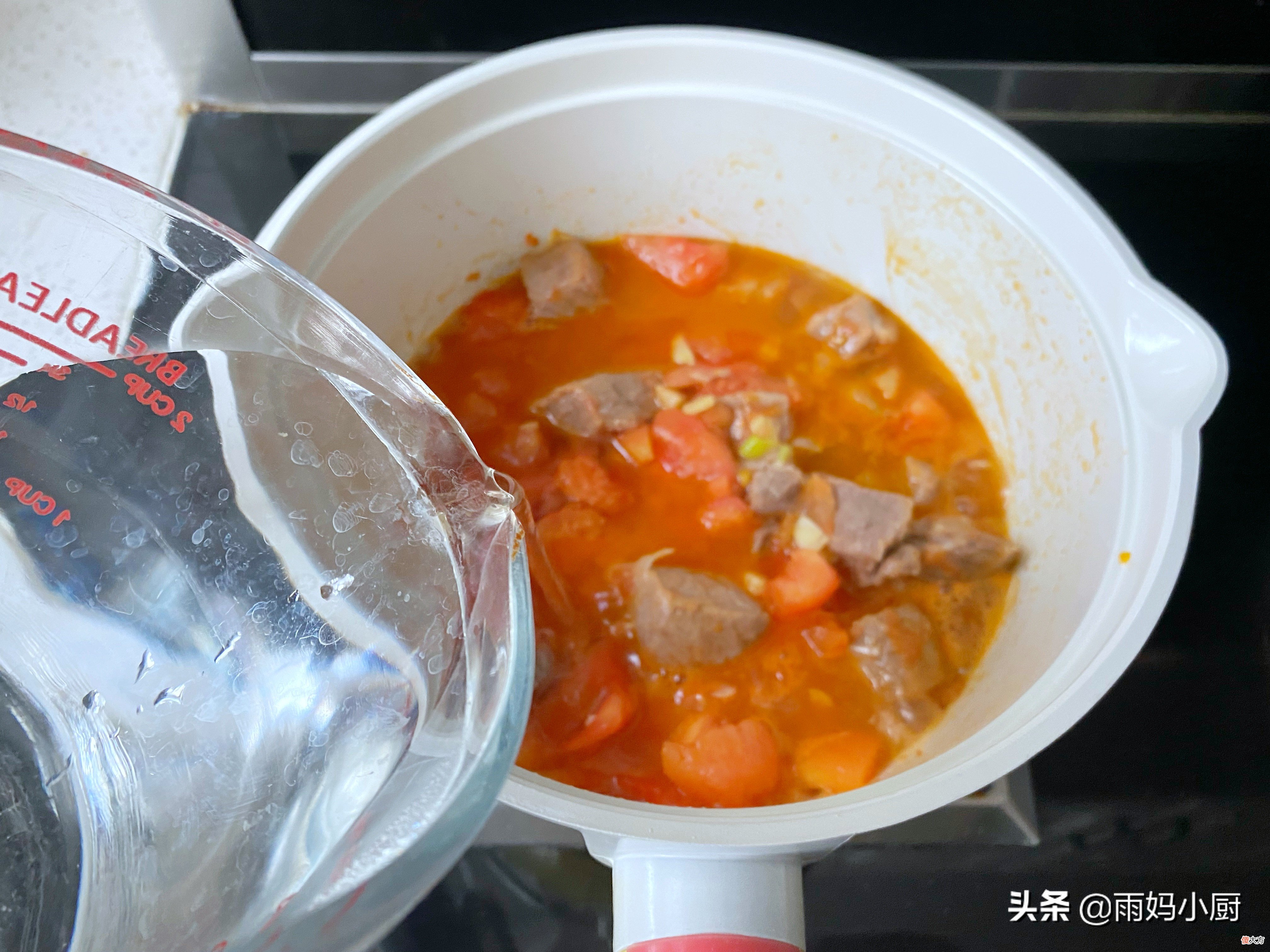 西红柿炖牛肉怎么做才能软烂又好吃 番茄炖牛肉怎么做才软烂好吃