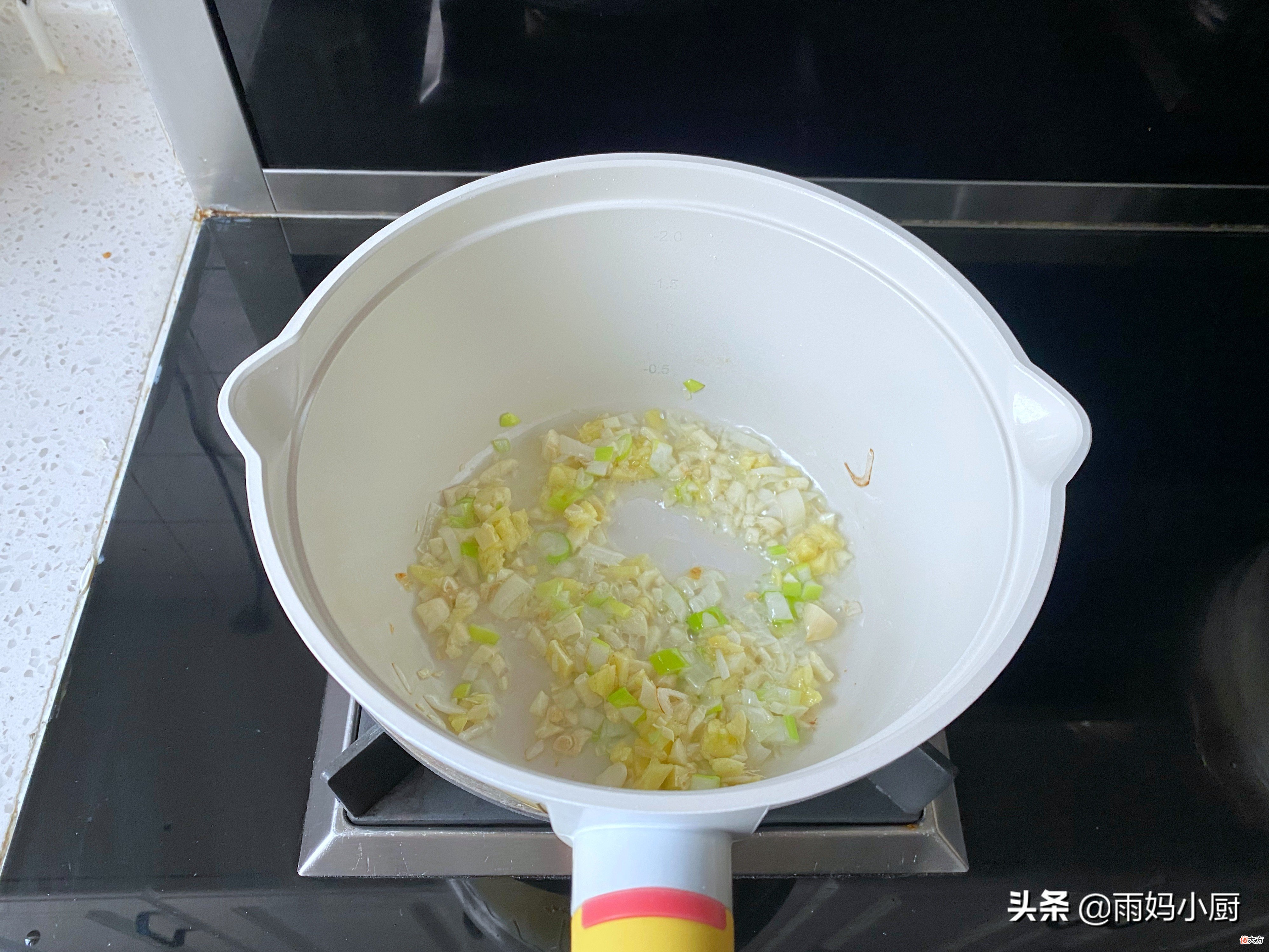 西红柿炖牛肉怎么做才能软烂又好吃 番茄炖牛肉怎么做才软烂好吃