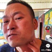 又一个拍农村视频的人火了 80后在农村拍的视频
