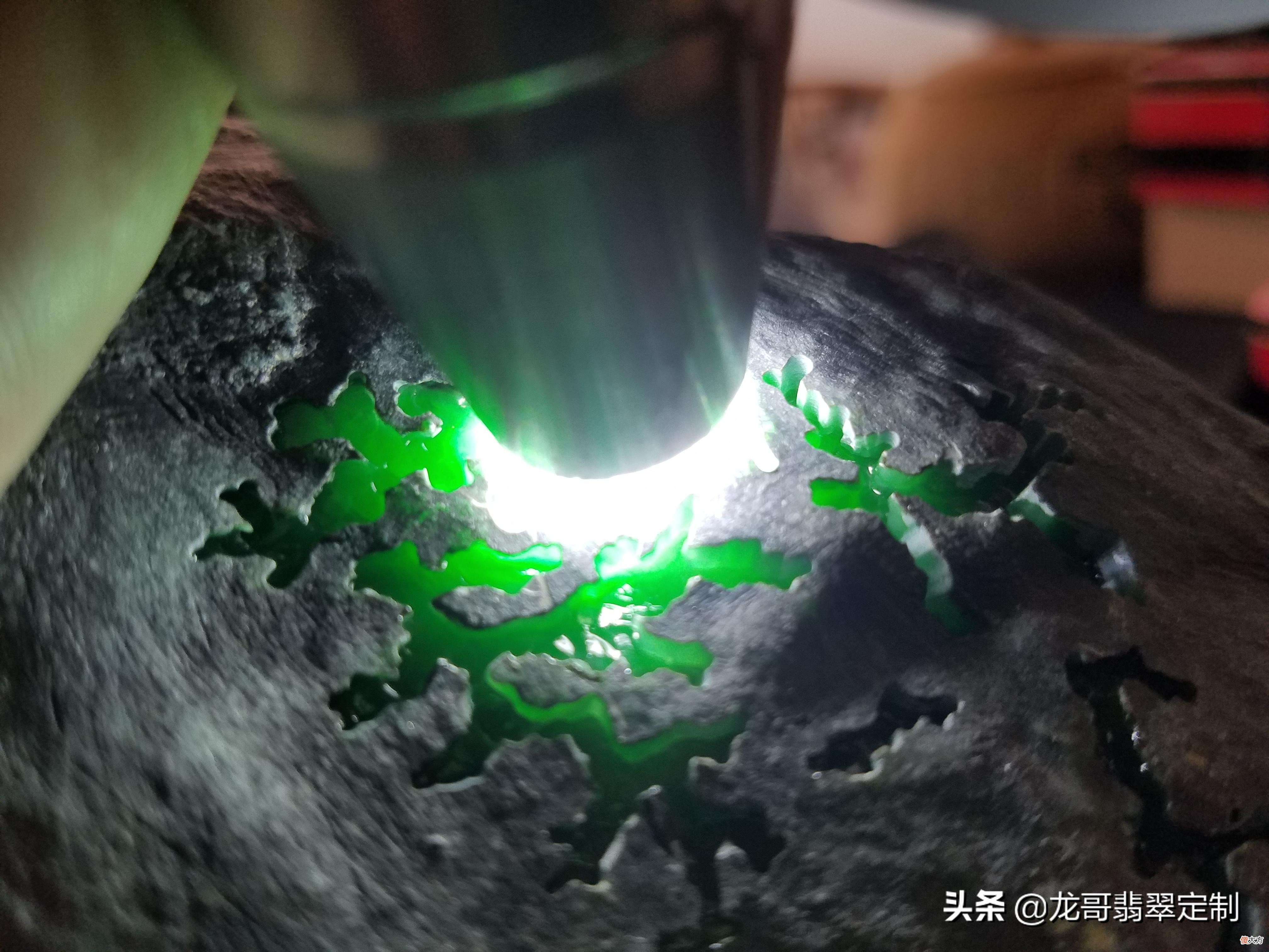 正确对待翡翠的变种 翡翠怎么会变种