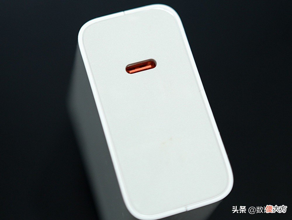手机快充取决于手机还是充电器 手机充电器充电速度取决于什么