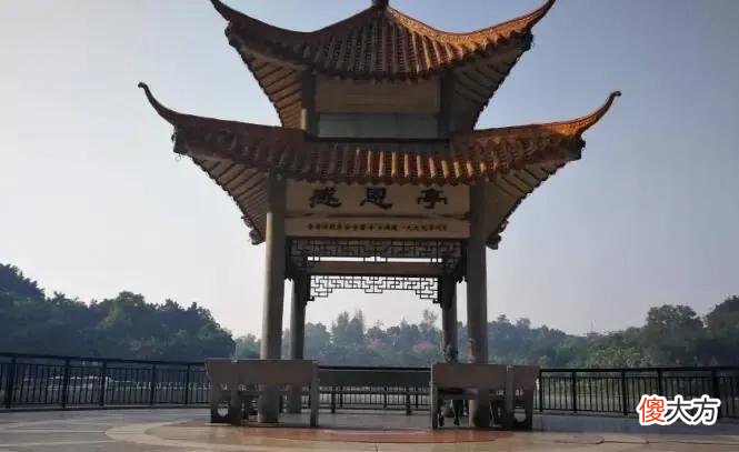 那你知道司马光砸缸救的是谁吗 司马光砸缸救的到底是谁