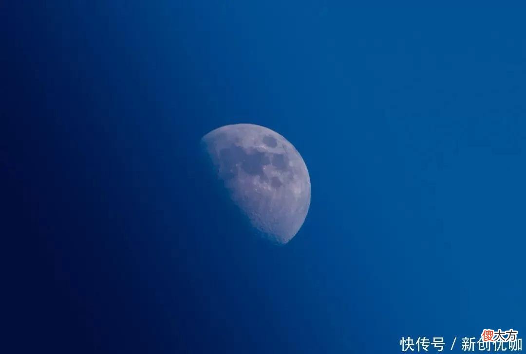 【星座控】2022年，桃花运缠身，兜兜转转，前任倒追，旧情复燃的三个生肖