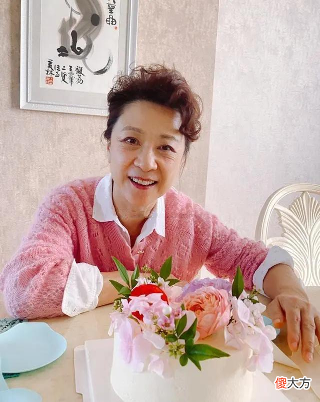 【就爱时尚】中年女人不显老的秘密是什么？原因在这3点