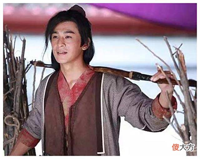 【历史故事】皇帝迷路流落到樵夫家，樵夫杀鸡款待，老母亲哀求：留下儿媳妇
