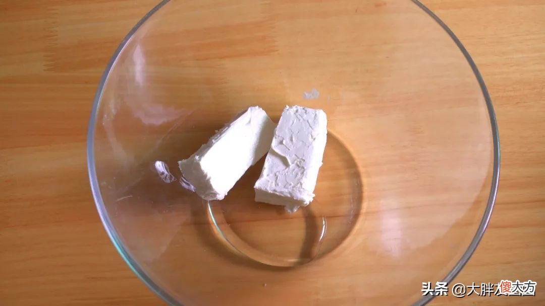 不要烤箱，没有面粉，自制绵密丝滑的安茹蛋糕，一勺挖开，馋了