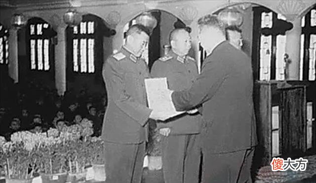 【历史故事】1955年大授衔，有15位大将候选人，仅评出10位，另外5位是谁？