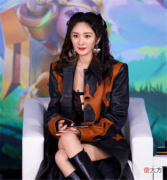 【游戏世界】真的是百星王者？杨幂跨界和一哥开黑，一局游戏打完后质疑声没了