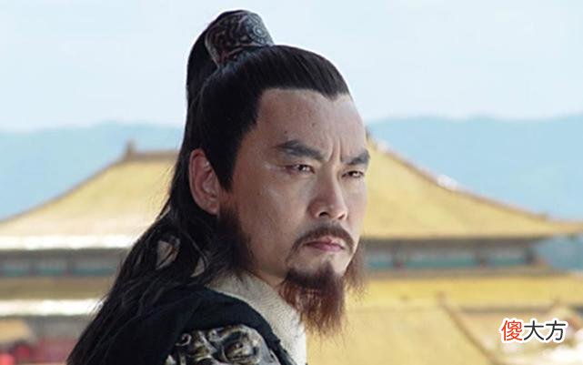 【爱历史】一人在家中发现了两个破旧的箱子，打开后没多久他就成了当地首富