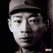 【爱历史】新四军的高级将领，他惨遭叛徒出卖牺牲，他的妻子是武当女侠