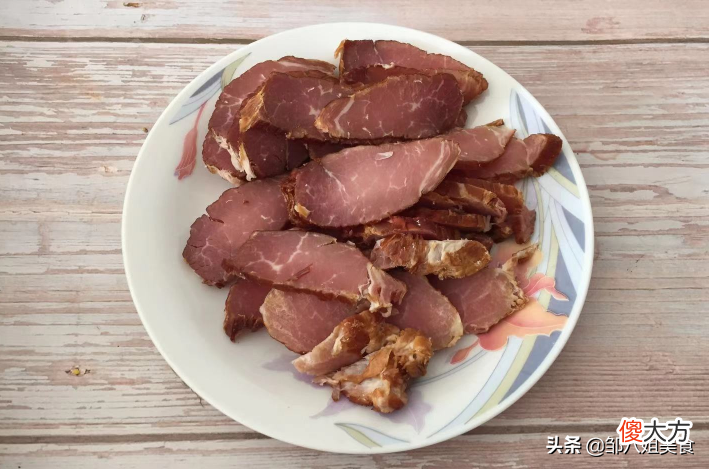 炒腊肉不要切了就炒 腊肉可以炒不