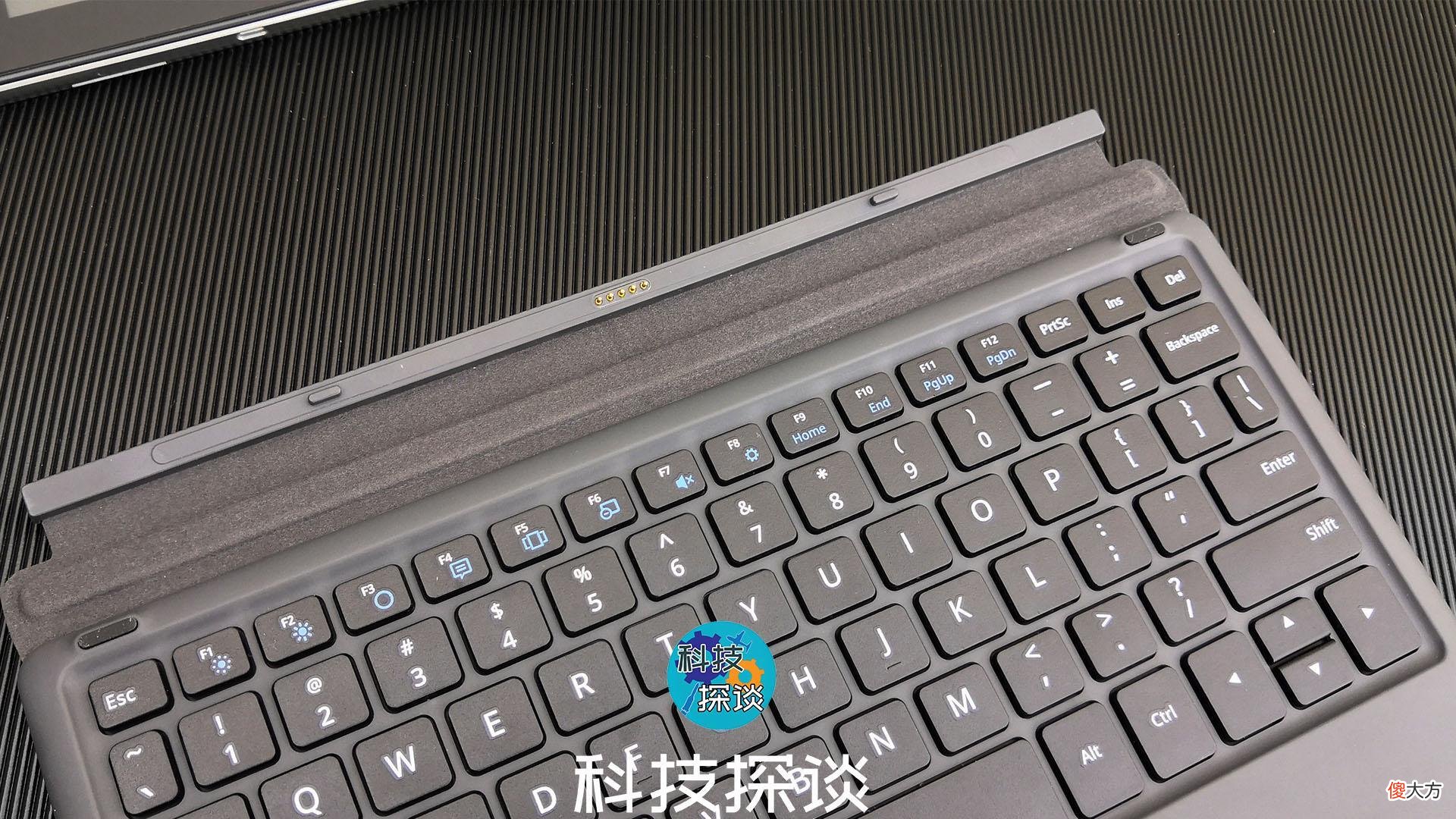很适合学生的Win10二合一平板 win10二合一平板推荐
