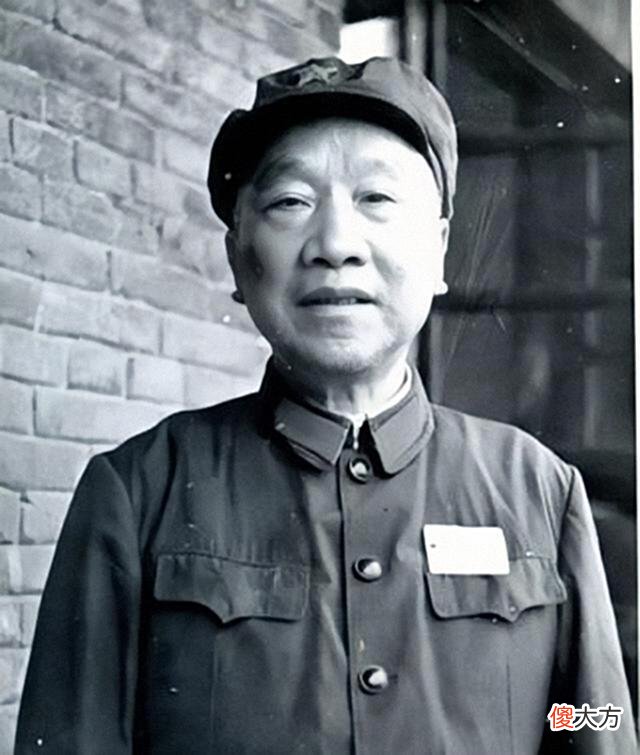 【爱历史】他是红军独立师政委，被留了下来养伤，明明有着上将资历却成少将