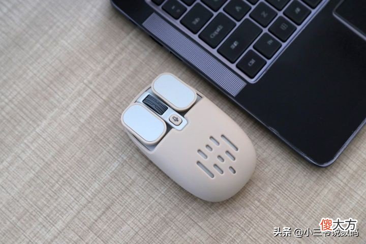 全新升级的高颜值智能语音鼠标 好帅智能语音鼠标