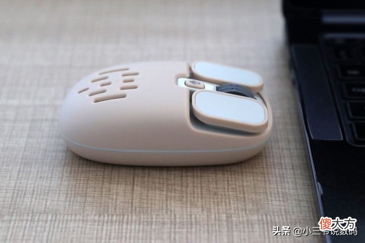全新升级的高颜值智能语音鼠标 好帅智能语音鼠标