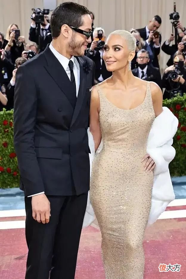 【时尚一点】Met Gala“时尚春晚”，谷爱凌御姐范，马斯克搞怪，卡戴珊有新欢