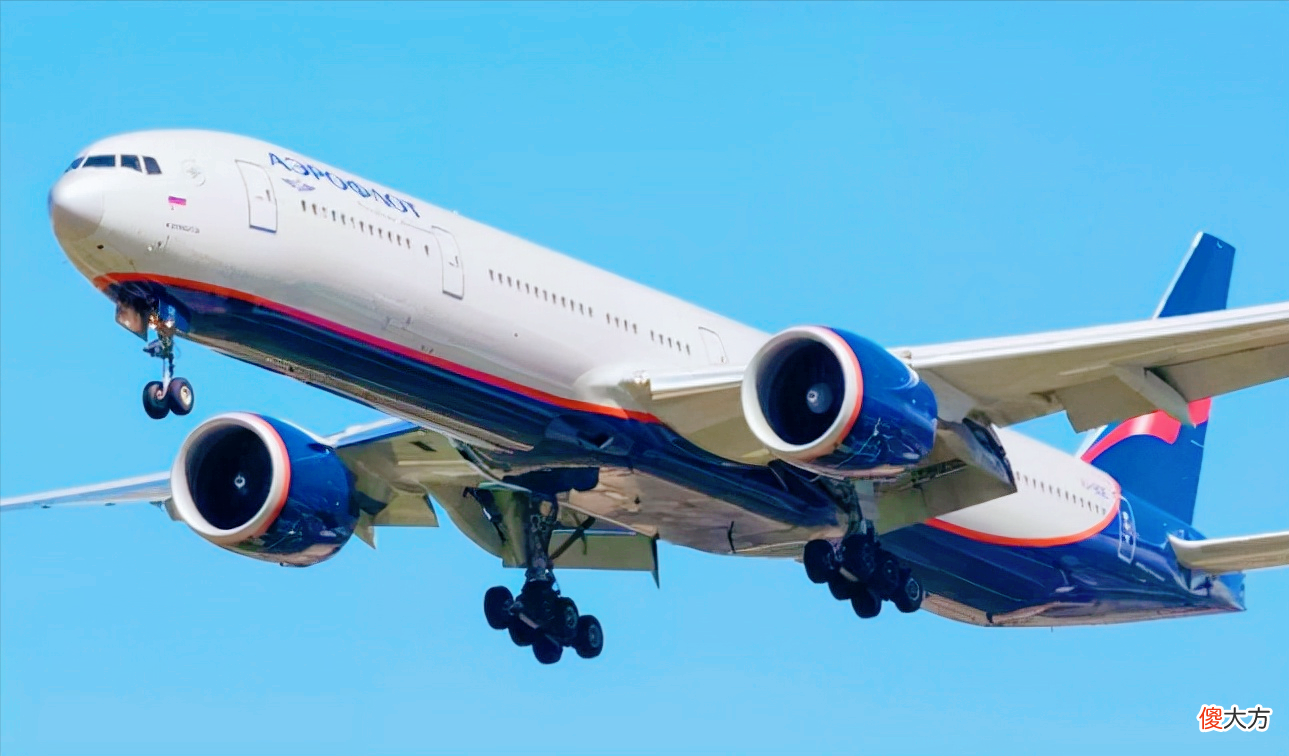 为什么飞机要在万米高空飞行 为什么飞机一定要飞到万米高空呢