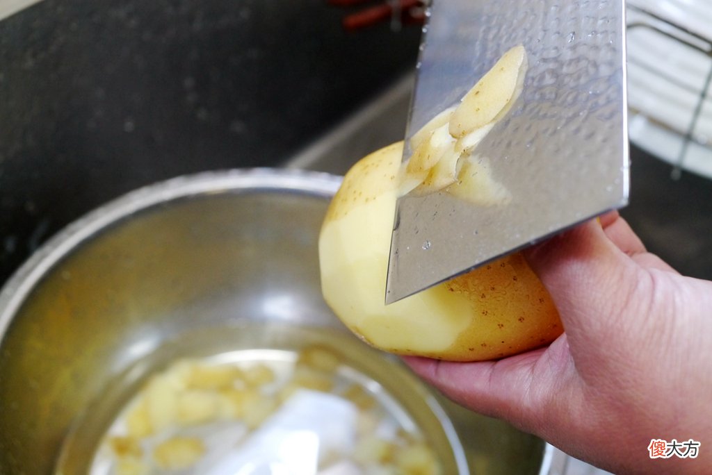 大马士革钢菜刀确实不一样 大马士革钢菜刀好吗