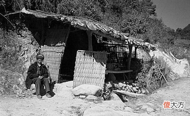 【爱历史】“你活太久！”九旬老兵住院，政府拒担医保，并直言：没钱就卖房