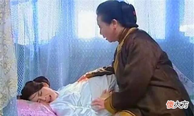 【爱历史】1993年出土一具清朝古尸，形态奇怪，这就是古代女人的悲哀