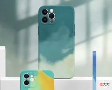 自带属性的苹果12手机壳 iphone 12的手机壳