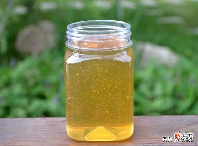 产生气泡的蜂蜜有2种 蜂蜜中的气泡是怎么回事