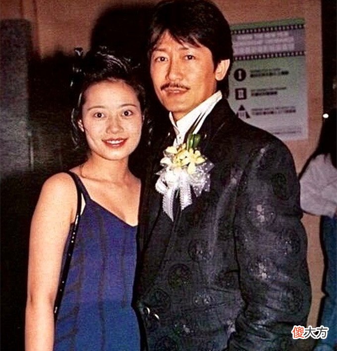 70岁陈勋奇直播带货声音嘶哑