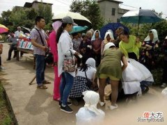为什么农村人去世用红棺材 为什么要用红棺材