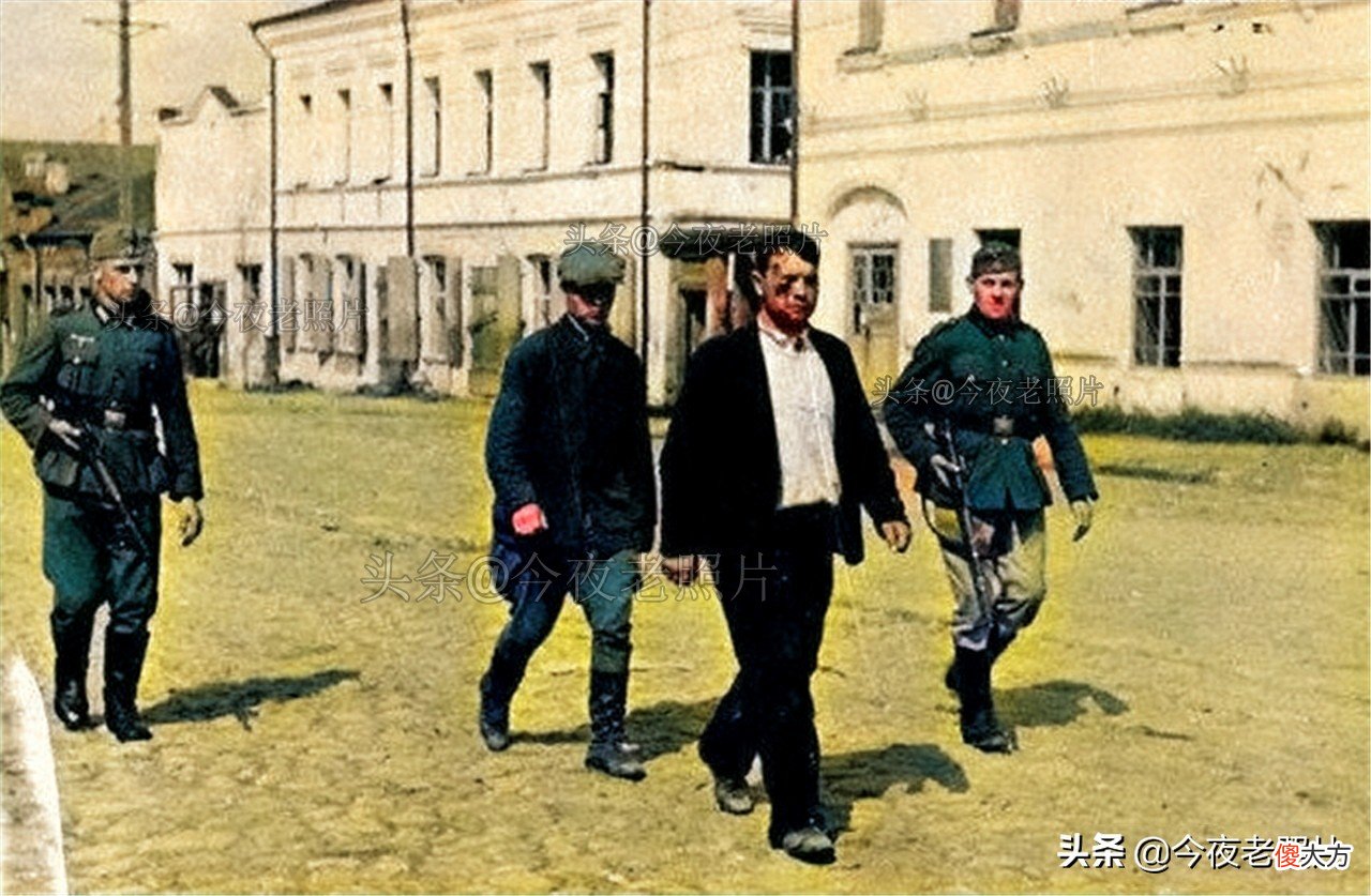 穿女人内衣的德军 德军女兵服装