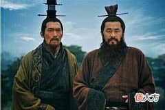 【爱历史】郭嘉不死，卧龙不出，郭嘉究竟有多厉害？2人压根就不是一个水平