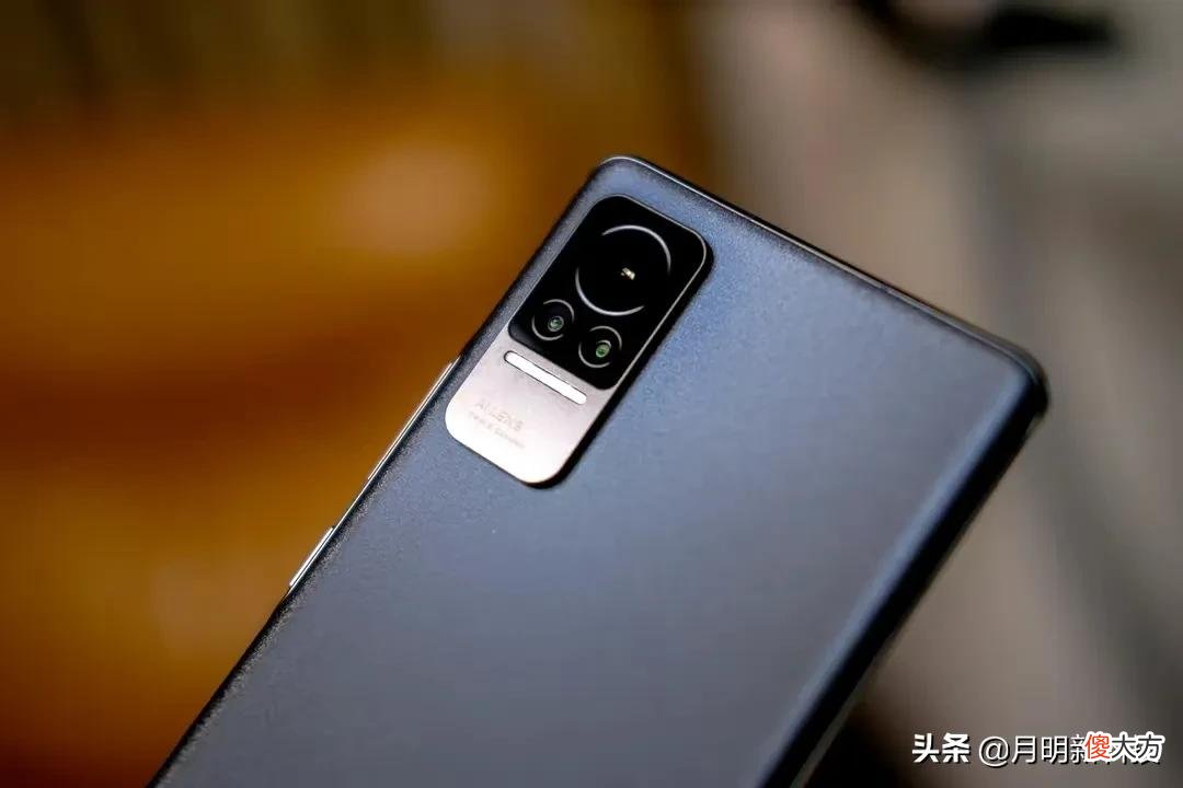 高颜值高性价比的拍照手机 高性价比拍照手机