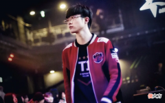 【游戏迷】LOL世界冠军法王当众乞讨！一手好牌打烂了，相比FAKER，差距太大
