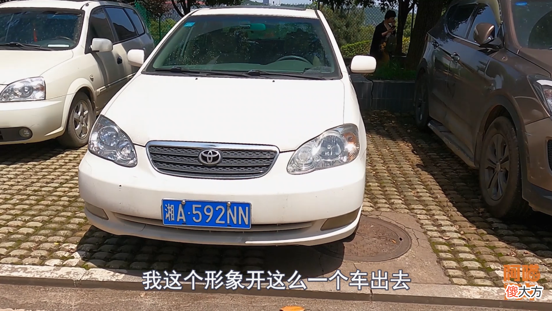 老司机为什么建议轮胎超过一万公里 左右轮胎差一万公里