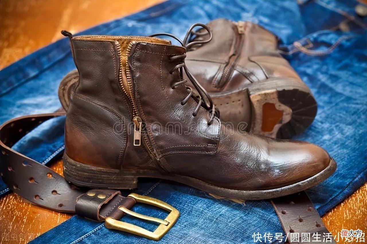 【时尚一点】鞋油再也不用花钱买,只需用常见的4样东西擦一下,皮鞋锃亮如新