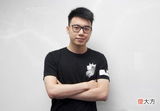 【游戏世界】前S赛冠军中单转行当乞丐，半天获利一百多，结果被警察Gank了
