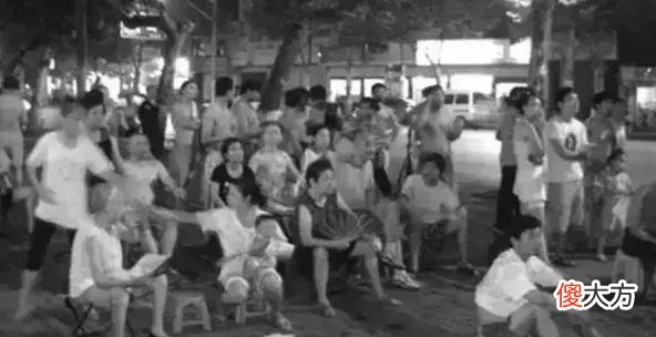 无智能手机人们如何度休闲时光