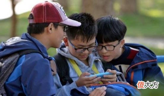 高三学生手机中最好别装4种软件 适合高三的软件