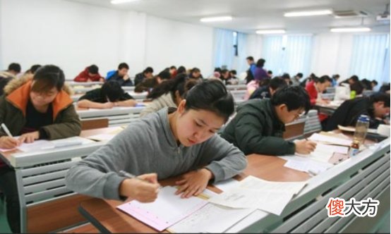 这三种家庭出身的学生 学生的家庭出身是什么