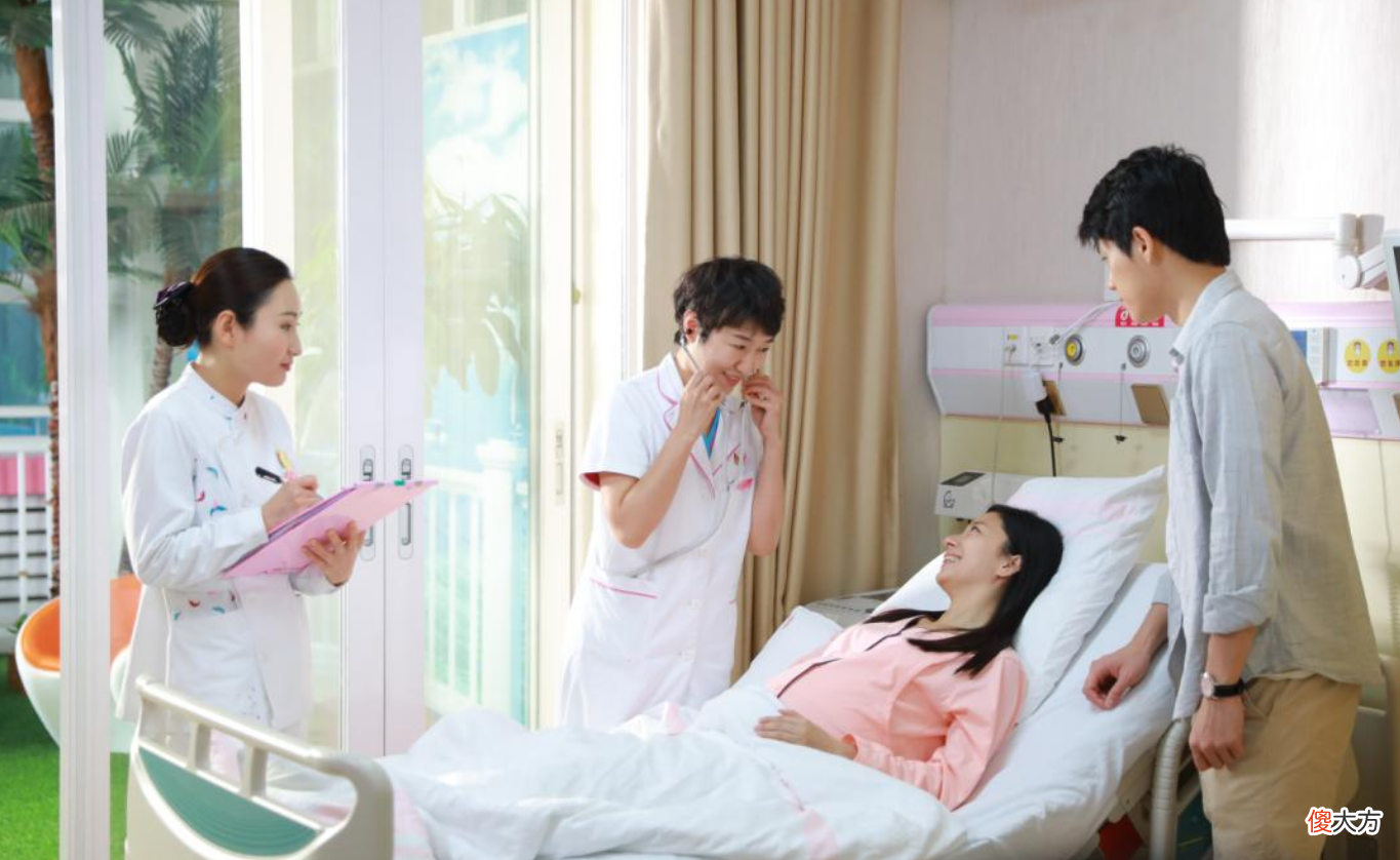 产后初次月经恢复时间，顺产和剖腹产有所不同，对哺乳也有区别