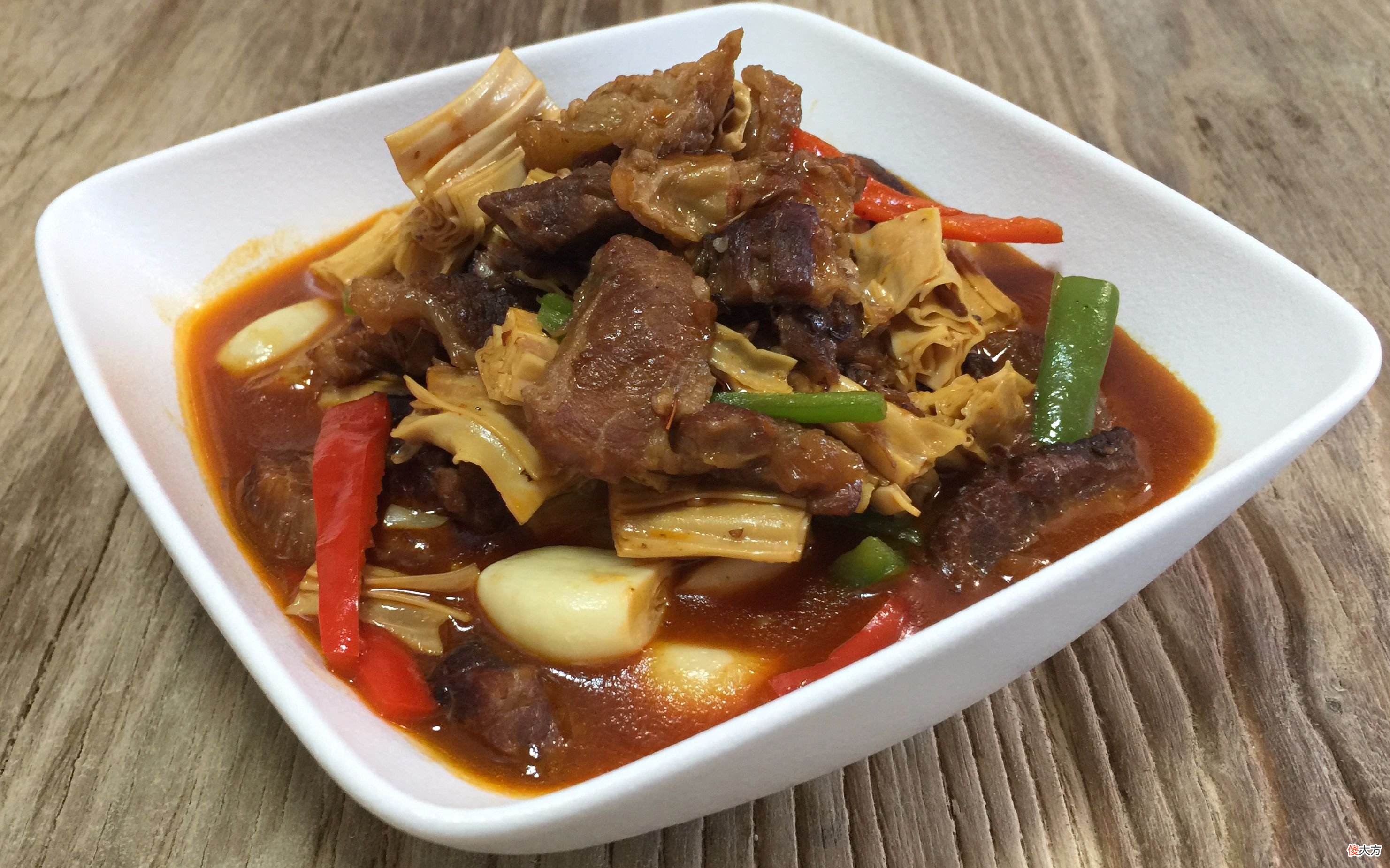 教你解馋下饭的腐竹炒腊牛肉 腊肉炒腐竹怎么做好吃