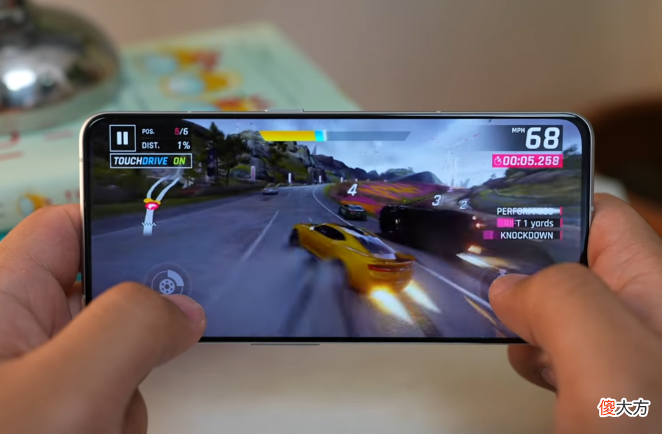 3款“大跳水”的旗舰手机，12G+256G高配创新低，哪一款值得买？