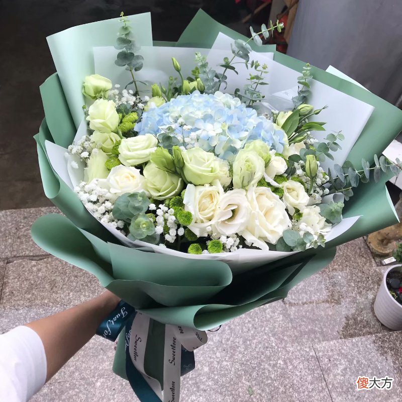 鲜花对女孩的情感意义 鲜花象征着什么意义