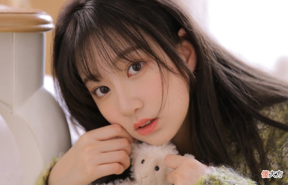 追女生送什么礼物不会尴尬 追女生的时候送什么礼物